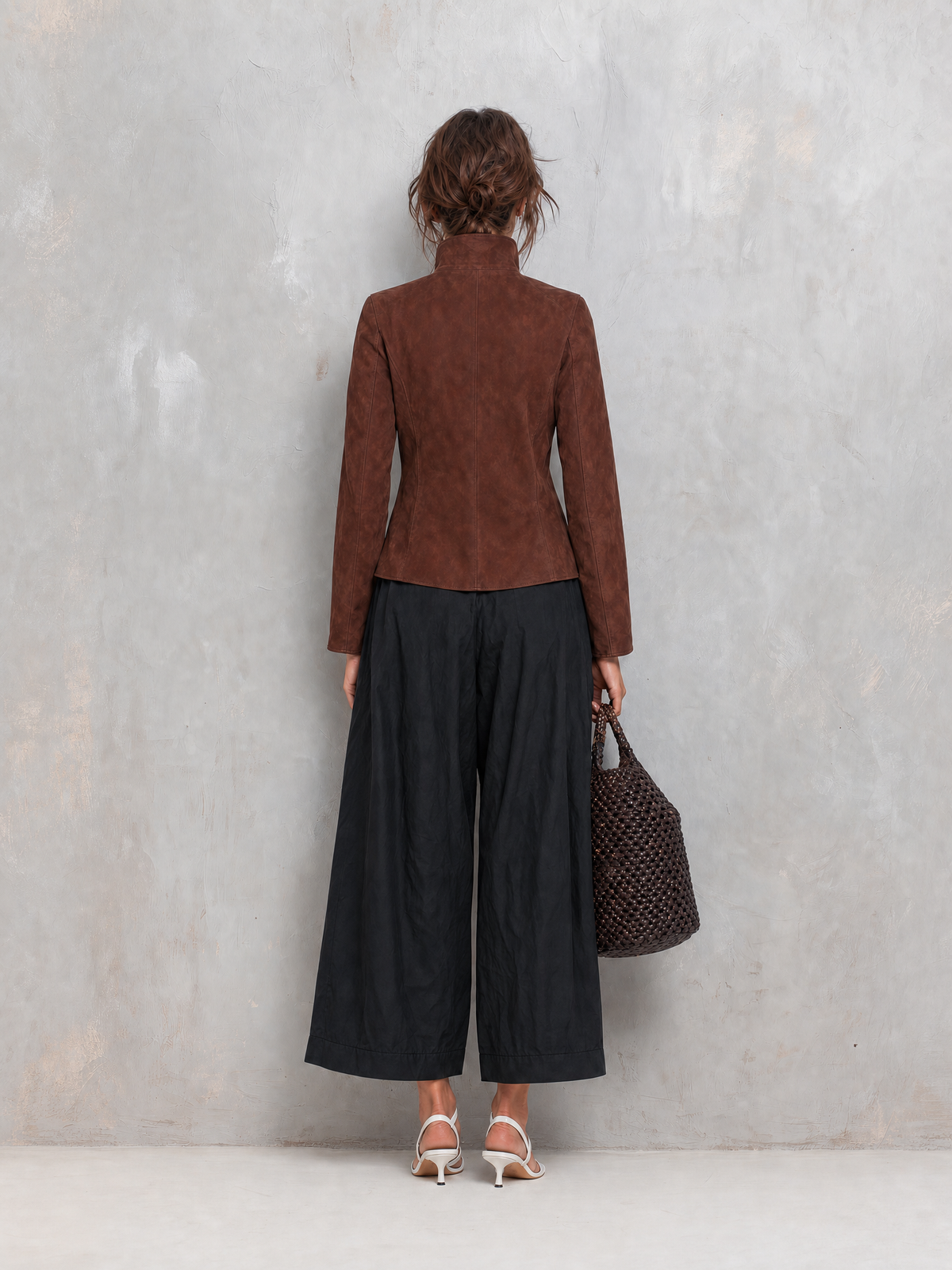 Women's Casual Black Woven Cropped Trousers MDZ2934G5LXY