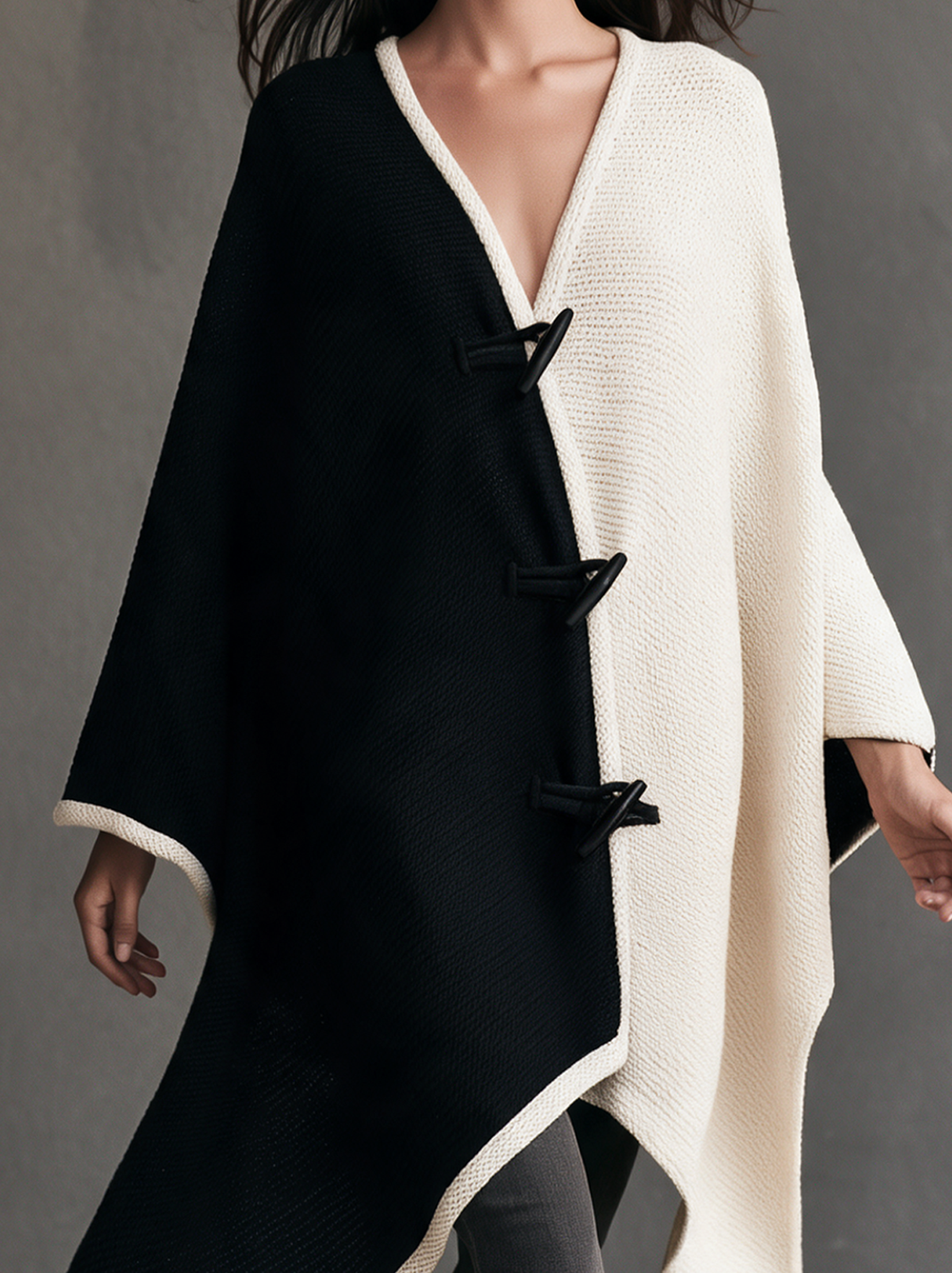 Women's Casual Black & White Color-Block Reversible Knit Long-Sleeve Cardigan
