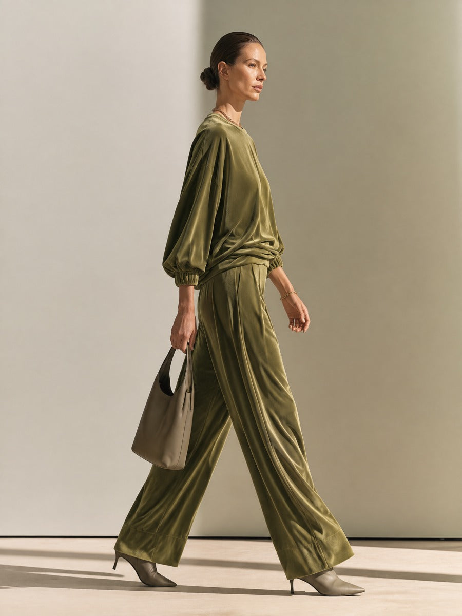 Women's Oversized Velvet Two-Piece Set - Crewneck Top & Wide-Leg Pants