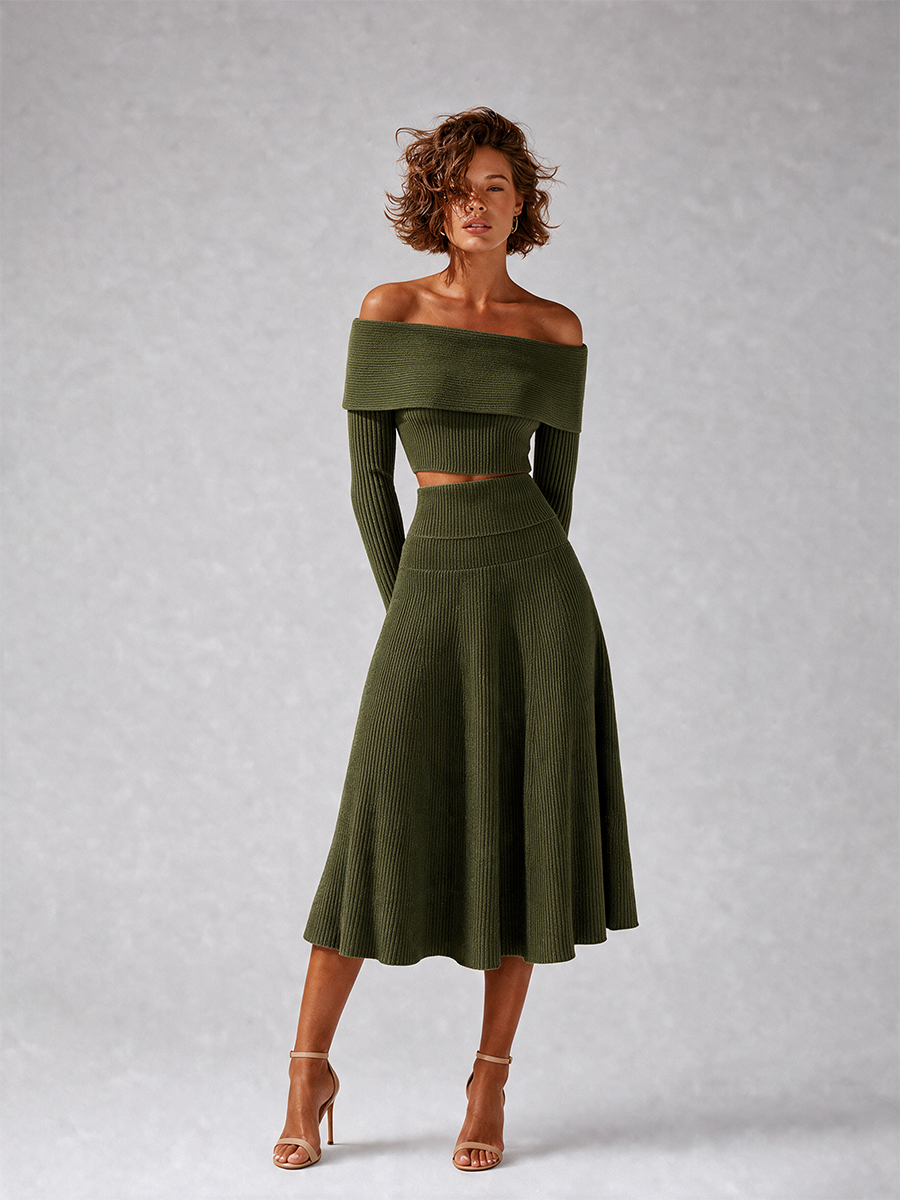 Women's Elegant Green Ribbed-Knit Off-Shoulder Crossover-Neck Long-Sleeve Cropped Top & High-Waisted A-Line Midi Skirt Set MDZ2462G3CMX